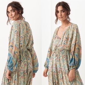 Spell & the Gypsy Oasis blouse w/Spell gift box